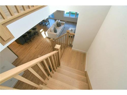 100 Bedrock Drive, Hamilton, ON - Indoor Photo Showing Other Room