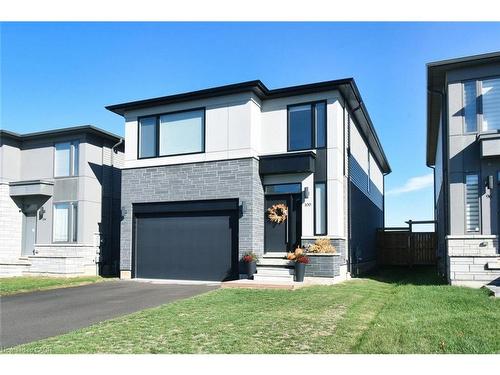 100 Bedrock Drive, Hamilton, ON - Outdoor