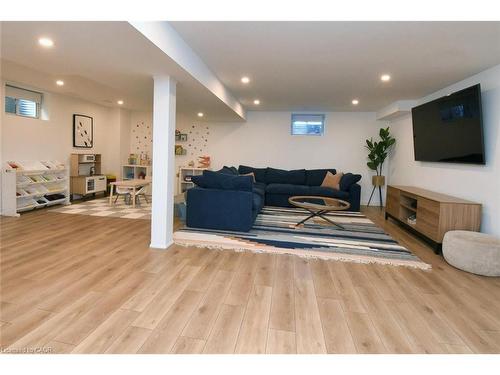 100 Bedrock Drive, Hamilton, ON - Indoor