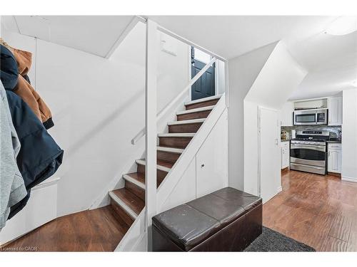 20 Nelligan Place, Hamilton, ON - Indoor