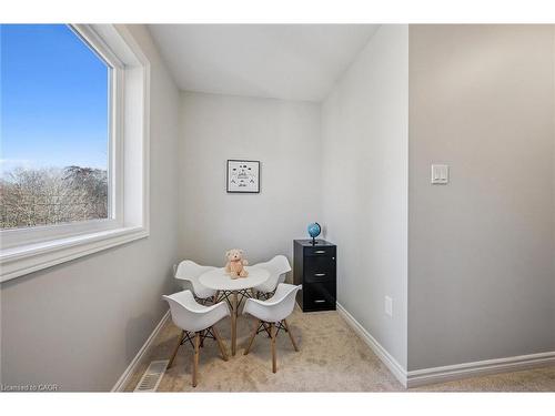 16 Edward Street, Cambridge, ON - Indoor