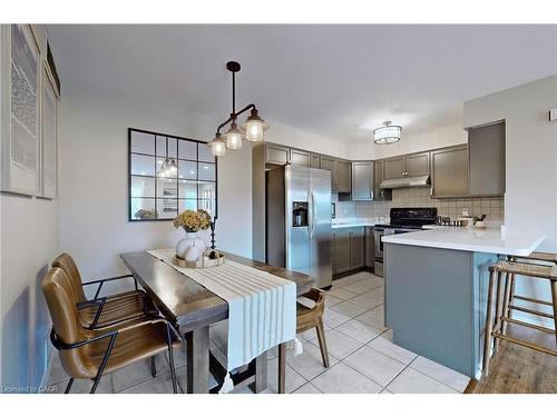 2-2333 Walker'S Line, Burlington, ON - Indoor