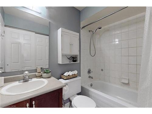 2-2333 Walker'S Line, Burlington, ON - Indoor Photo Showing Bathroom