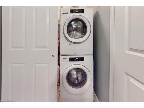 2-2333 Walker'S Line, Burlington, ON - Indoor Photo Showing Laundry Room