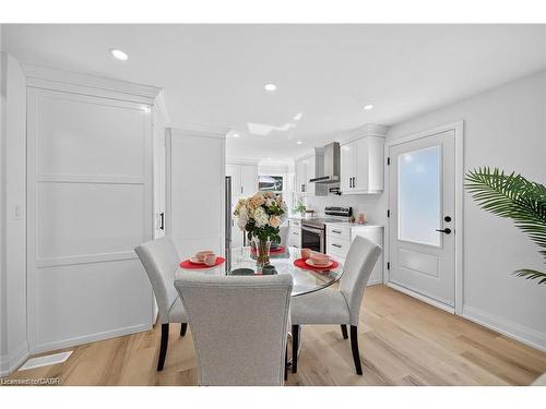 1-175 East 45Th Street, Hamilton, ON - Indoor Photo Showing Dining Room