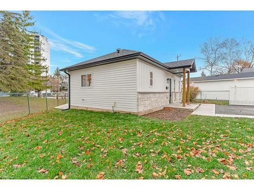 C-67 Kimberly Crescent, Kitchener, ON - Outdoor