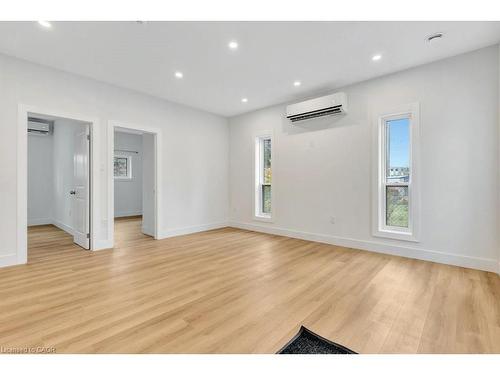 C-67 Kimberly Crescent, Kitchener, ON - Indoor Photo Showing Other Room