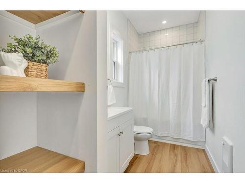 C-67 Kimberly Crescent, Kitchener, ON - Indoor Photo Showing Bathroom