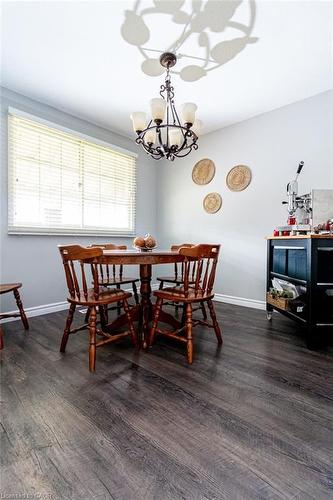 48 Arbutus Crescent, Stoney Creek, ON - Indoor Photo Showing Dining Room