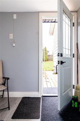 48 Arbutus Crescent, Stoney Creek, ON - Indoor Photo Showing Other Room