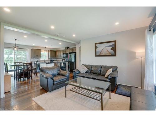 3318 #6 Highway, Hagersville, ON - Indoor Photo Showing Living Room