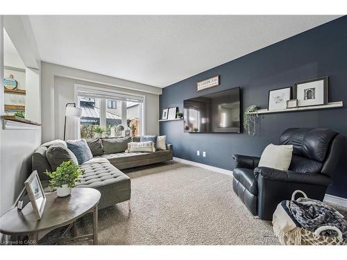 61 Miranda Path, Elmira, ON - Indoor Photo Showing Living Room