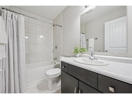 61 Miranda Path, Elmira, ON - Indoor Photo Showing Bathroom