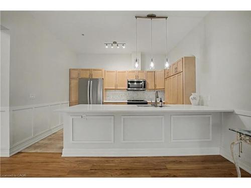 006-39 Sister Varga Terrace, Hamilton, ON - Indoor Photo Showing Kitchen