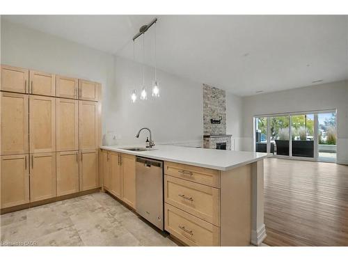 006-39 Sister Varga Terrace, Hamilton, ON - Indoor Photo Showing Other Room