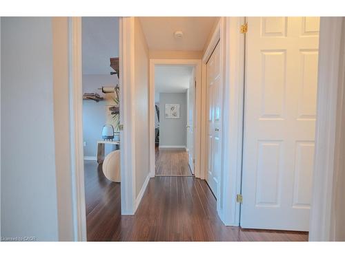 139 Brigade Drive, Hamilton, ON - Indoor Photo Showing Other Room