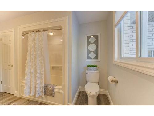67 Inwood Crescent, Kitchener, ON - Indoor Photo Showing Bathroom