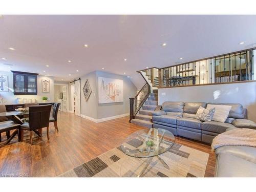 67 Inwood Crescent, Kitchener, ON - Indoor Photo Showing Living Room