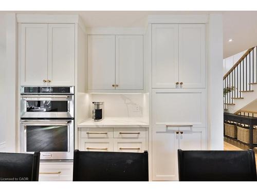 1489 Mildmay Court, Mississauga, ON - Indoor Photo Showing Kitchen