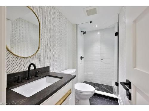 1489 Mildmay Court, Mississauga, ON - Indoor Photo Showing Bathroom