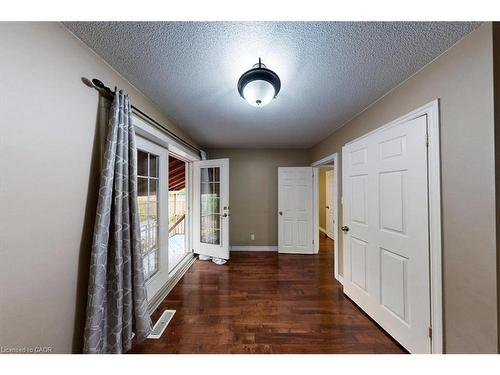 47 Cloverhill Road, Hamilton, ON - Indoor Photo Showing Other Room