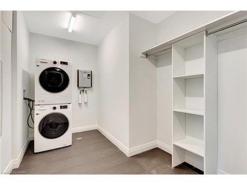 706-525 New Dundee Road, Kitchener, ON - Indoor Photo Showing Laundry Room