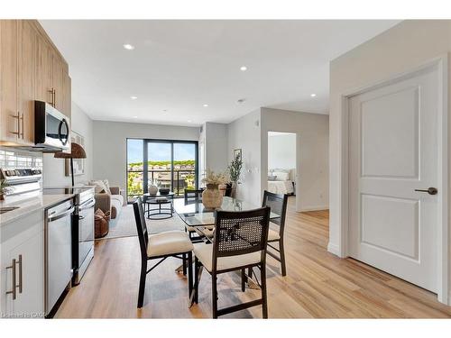 706-525 New Dundee Road, Kitchener, ON - Indoor