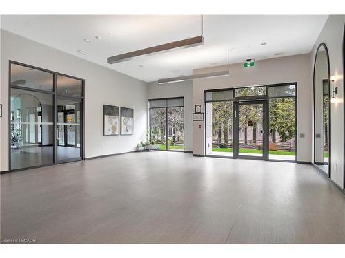 706-525 New Dundee Road, Kitchener, ON - Indoor