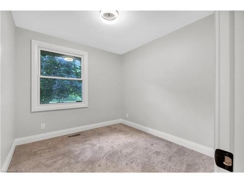 Upper-206 Shelley Drive, Kitchener, ON - Indoor Photo Showing Other Room