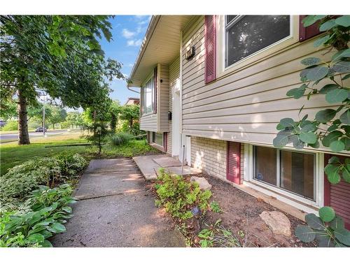 Upper-206 Shelley Drive, Kitchener, ON - Outdoor With Exterior