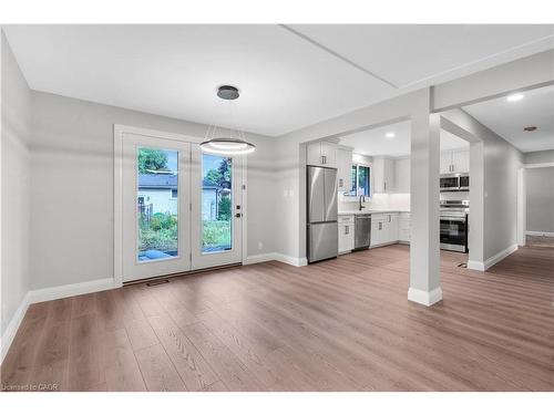 Upper-206 Shelley Drive, Kitchener, ON - Indoor Photo Showing Other Room