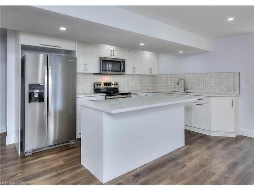 Lower-550 Rush Meadow Crescent, Kitchener, ON - Indoor Photo Showing Kitchen With Stainless Steel Kitchen With Upgraded Kitchen