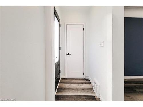 72 West 1St Street, Hamilton, ON - Indoor Photo Showing Other Room