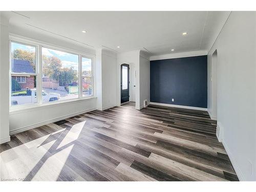 72 West 1St Street, Hamilton, ON - Indoor