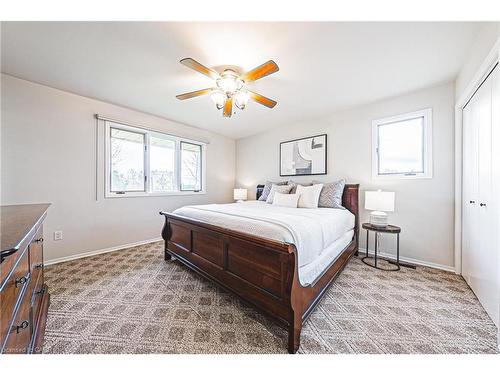 2276 Binbrook Road, Hamilton, ON - Indoor Photo Showing Bedroom