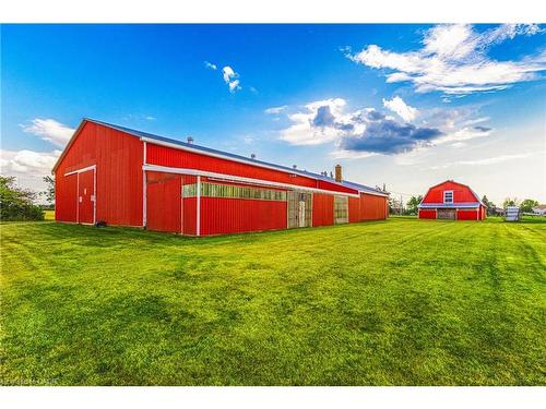 2276 Binbrook Road, Hamilton, ON - Outdoor