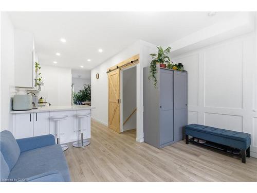 40 Fullerton Avenue, Hamilton, ON - Indoor