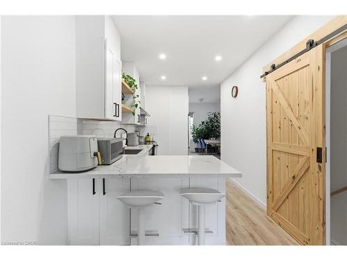 40 Fullerton Avenue, Hamilton, ON - Indoor Photo Showing Other Room