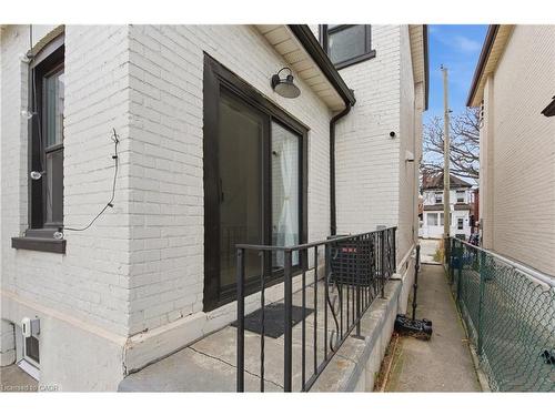 40 Fullerton Avenue, Hamilton, ON - Outdoor With Exterior