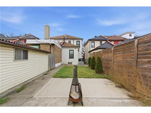 40 Fullerton Avenue, Hamilton, ON - Outdoor