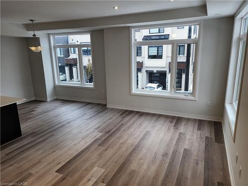 121-155 Equestrian Way, Cambridge, ON - Indoor Photo Showing Other Room