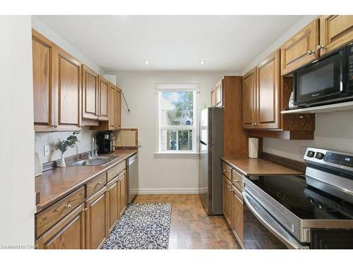 52 Sylvia Crescent, Hamilton, ON - Indoor Photo Showing Kitchen