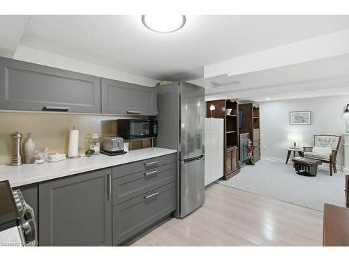 52 Sylvia Crescent, Hamilton, ON - Indoor Photo Showing Kitchen