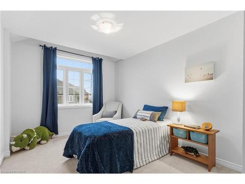 7-21 Madonna Drive, Hamilton, ON - Indoor Photo Showing Bedroom