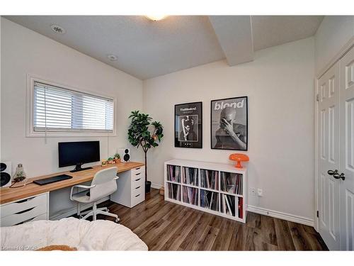 7C-164 Heiman Street, Kitchener, ON - Indoor Photo Showing Office
