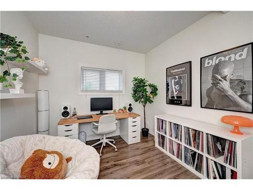 7C-164 Heiman Street, Kitchener, ON - Indoor Photo Showing Office
