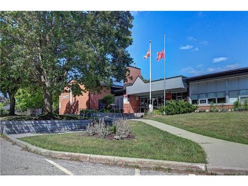 7C-164 Heiman Street, Kitchener, ON - Outdoor