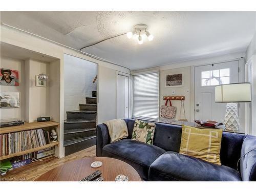 201 Barton Street W, Hamilton, ON - Indoor