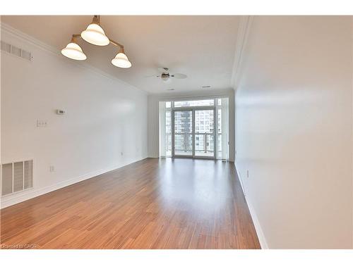 509-1980 Imperial Way, Burlington, ON - Indoor Photo Showing Other Room