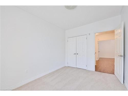509-1980 Imperial Way, Burlington, ON - Indoor Photo Showing Other Room